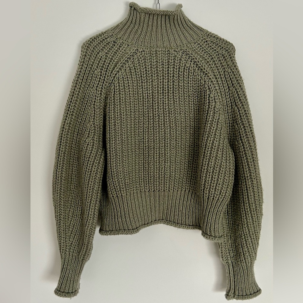 H&M Olive Green Turtleneck Sweater